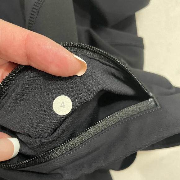 Lululemon Wunder Train Black Leggings Crop With Pockets mesh details Size 4 - Picture 6 of 12